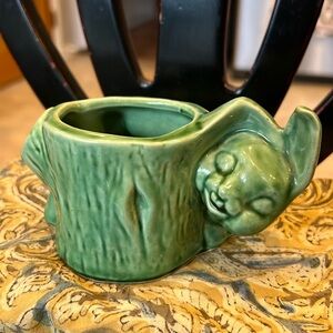 VTG USA 606 Bunny Planter